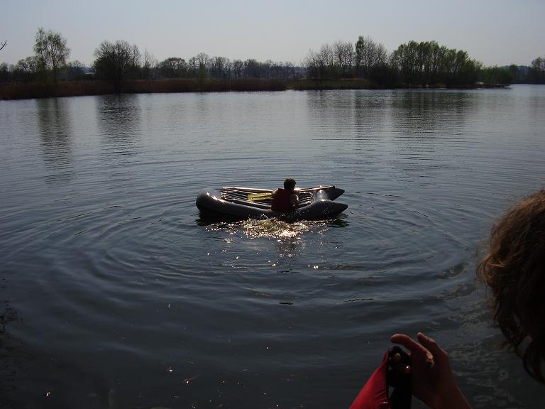 Velikonoční Robinsonáda 2009 - nácvik "převržený raft"